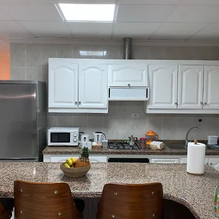 Homestay In Shared In Cristianos In Front Of The Playa Vistas